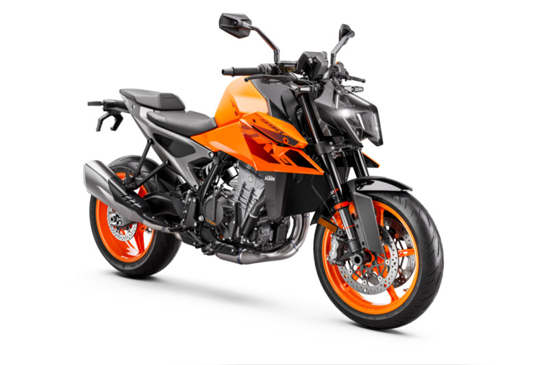 Moderne KTM Naked Bike in auffälligem Orange und Schwarz, ideal für sportliche Fahrten und Abenteuer.